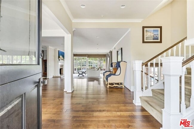 Building Photo - 815 Camphor St