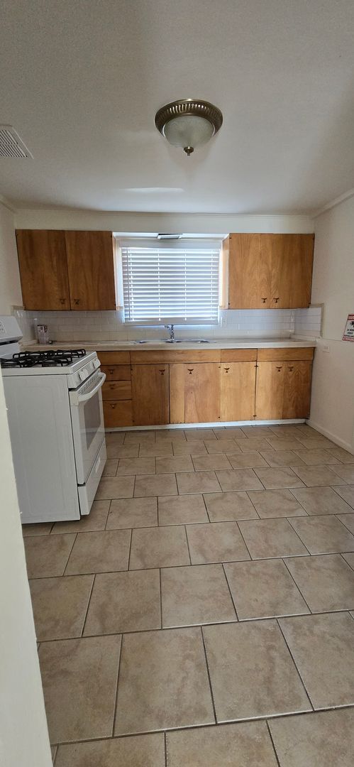 Building Photo - Quaint Yucaipa Home on Large Lot