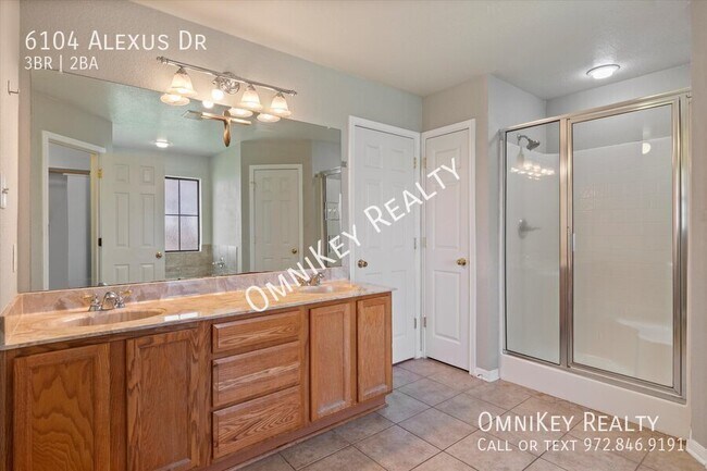 Building Photo - 6104 Alexus Dr