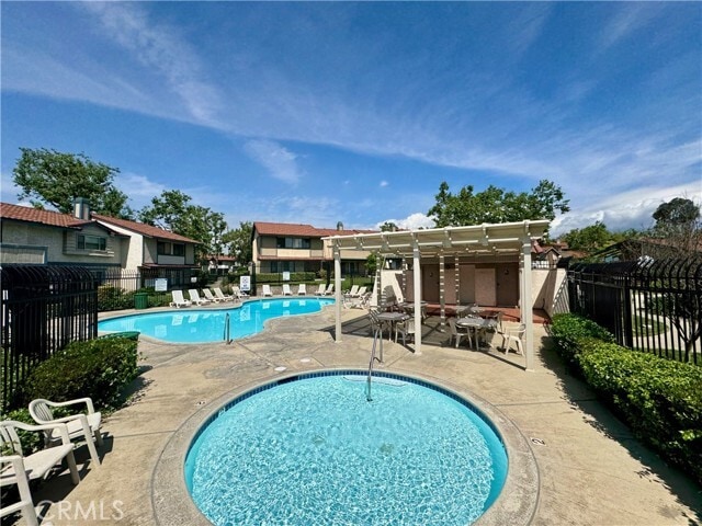 Building Photo - 9837 Vail Dr