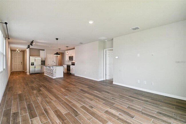 Building Photo - 3218 Bella Vista Dr