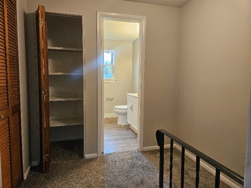 Building Photo - 608 Sunflower Dr