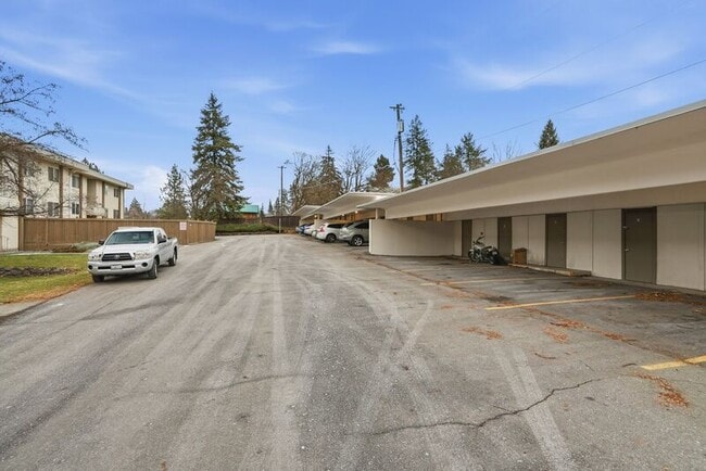 Building Photo - 3106 E 27th Ave