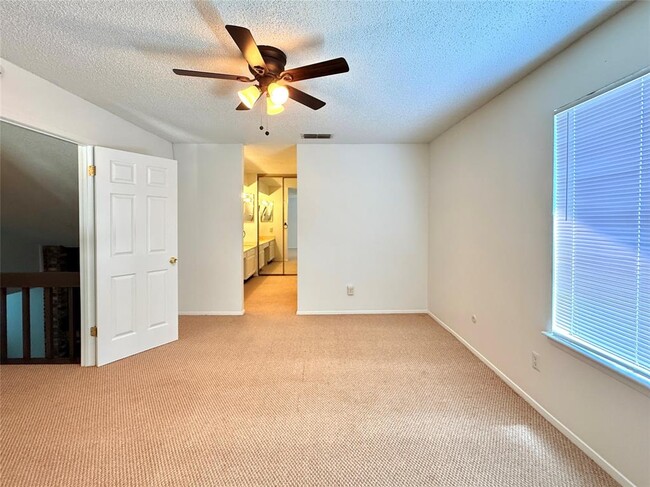 Building Photo - 12706 Villawood Ln