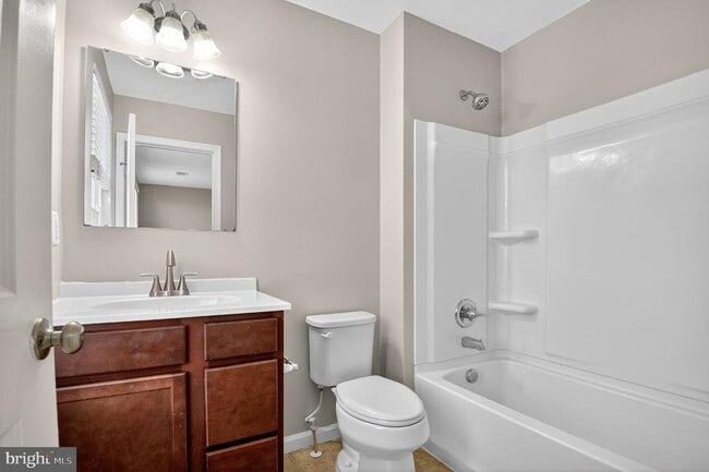 Building Photo - 2012 Crepe Myrtle Ln