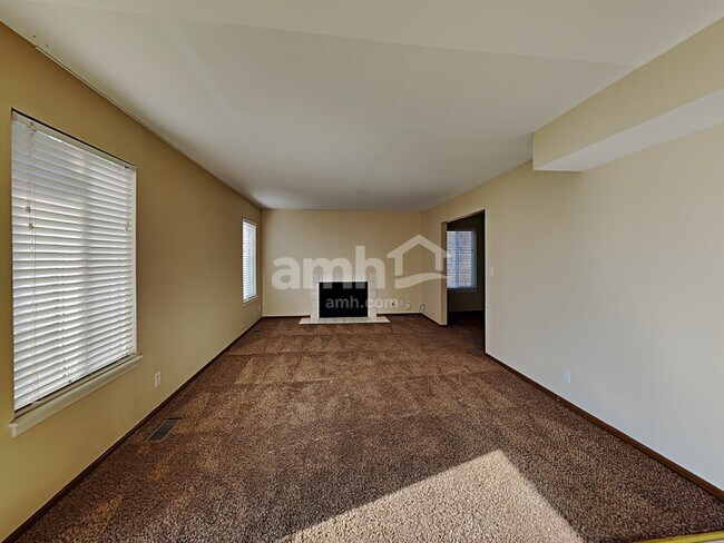 Building Photo - 20921 W Barrington Ln