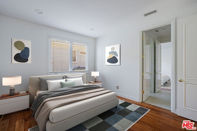 Building Photo - 16800 Calle Montecito