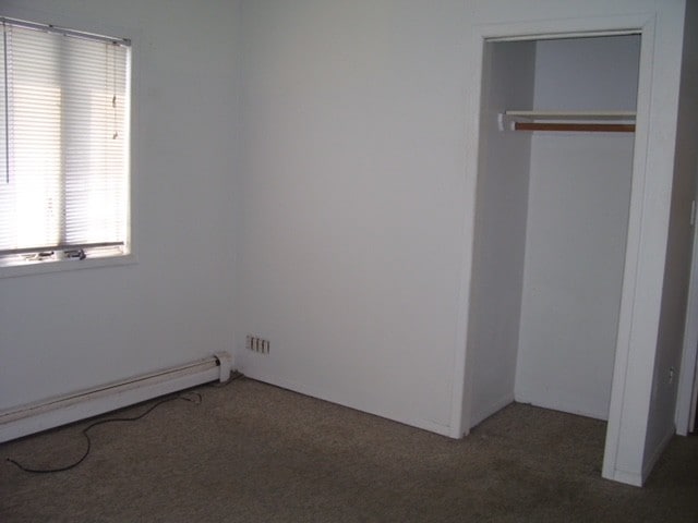 Building Photo - 116 W Belle Terre Ave