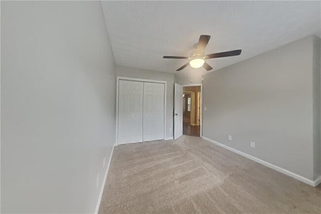Building Photo - 1250 Summit Point Ln
