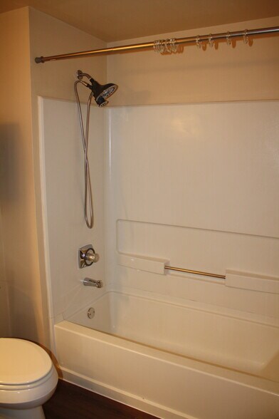 Shower tub Combo - 3508 S 43rd St