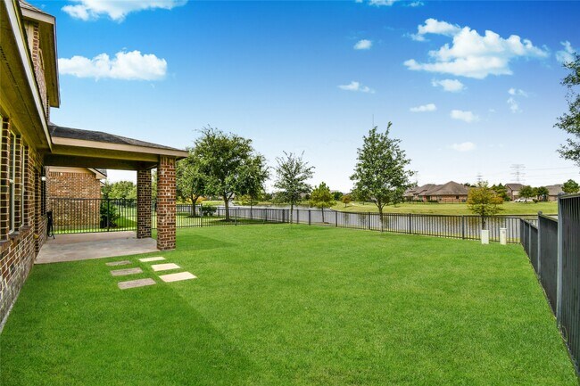 Building Photo - 9155 Monarch Field Ln