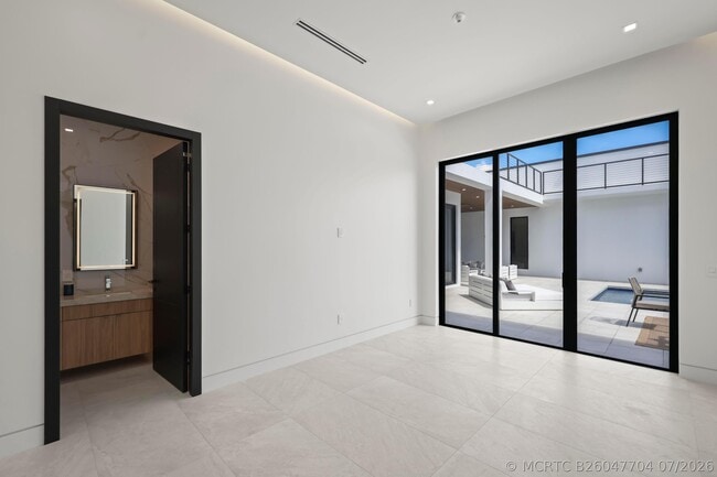 Building Photo - 6676 NW 66th Way