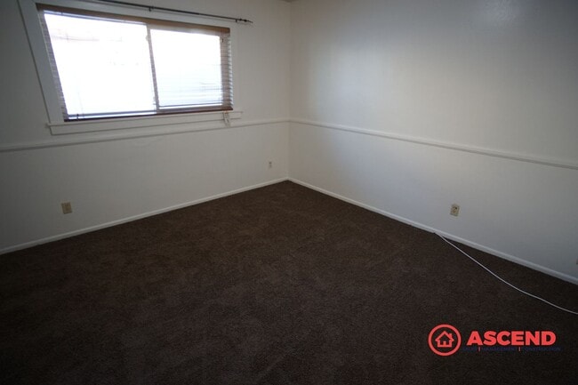 Building Photo - Stunning Home in Northeast Bakersfield!