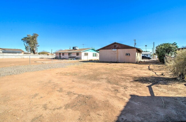 Building Photo - 342 W Taylor Ave