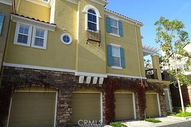 Building Photo - 308 Terra Bella