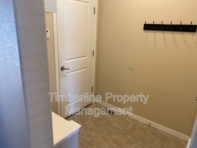 Building Photo - 14786 Air Garden Ln