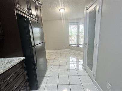 Building Photo - 1031 Abell Cir