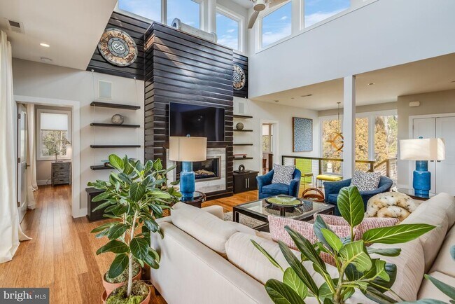 Building Photo - 34903 W Love Dr