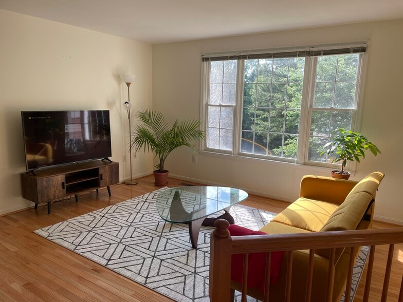 Living Room - 6403 Knapsack Ln