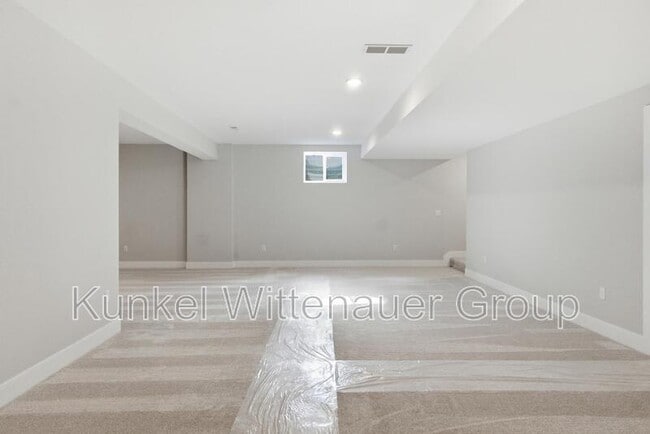Building Photo - 837 Bushwood Way