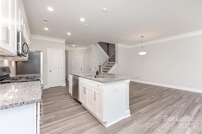 Building Photo - 6258 Tea Olive Dr