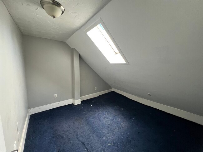 Building Photo - 40 Hurd St