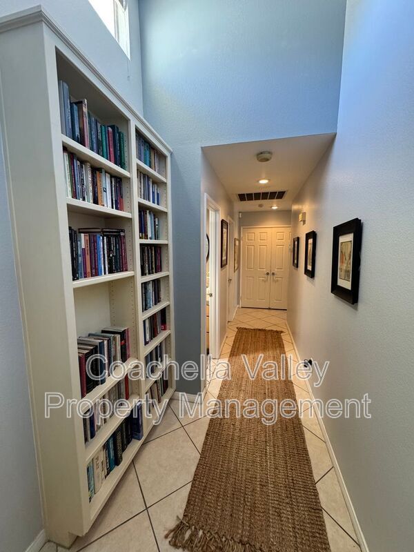 Building Photo - 43584 Via Magellan Dr