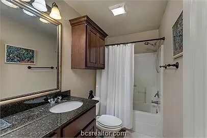 Bath C - 1708 Boardwalk Ct