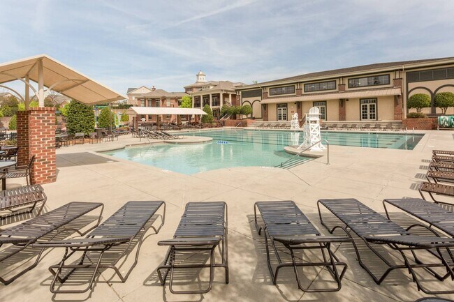 Building Photo - Elegant 4 bedroom Home w/ 1st Floor Office + Basement in Village Square @ Amberly, Cary, Availabl...