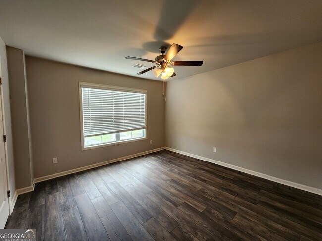 Building Photo - 4675 Dandelion Wy