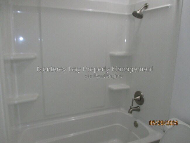 Building Photo - 3103 Golden Oaks Ln