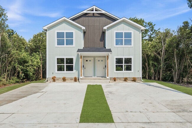 Building Photo - Brand New, Modern, and Ready for You in Temple, TX!