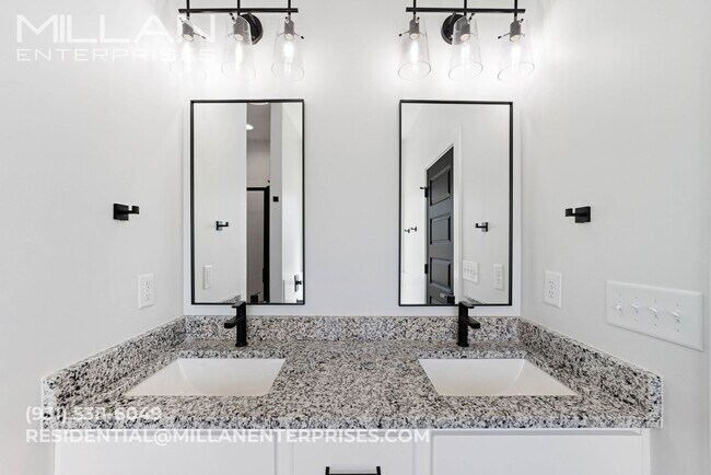 Building Photo - Luxury Modern Home with Covered Deck & Bonus Room - Enjoy Your First Month FREE with a 13-Month L...