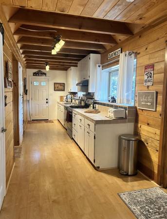 Building Photo - 1131 Mulberry Dr