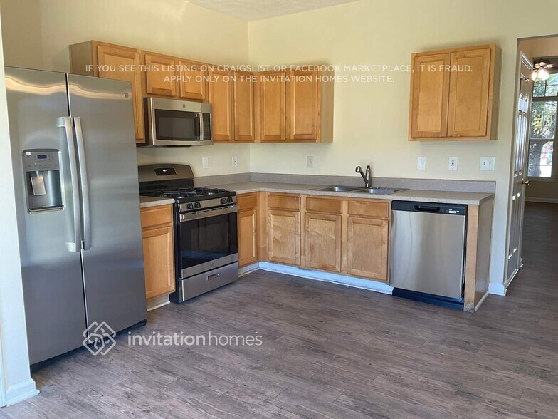 Building Photo - 401 Pondweed Dr