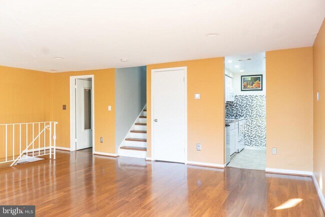 Building Photo - 9804 Hellingly Pl