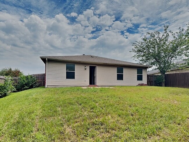 Building Photo - 5709 Addington Dr
