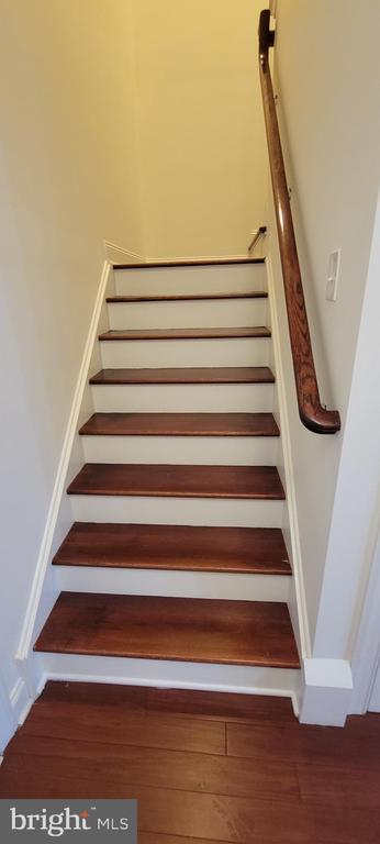 Building Photo - 1 N Commerce Square