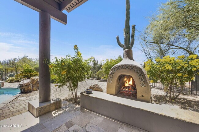 Building Photo - 3105 E Arroyo Hondo Rd