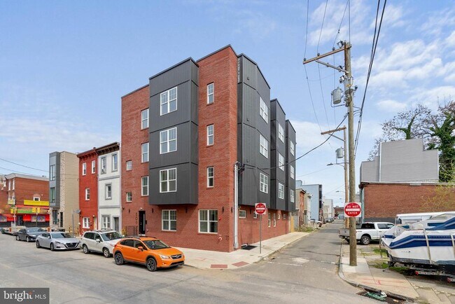 Building Photo - 809 Diamond St