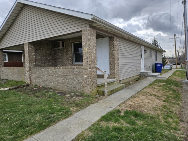 Building Photo - 1133 N North St