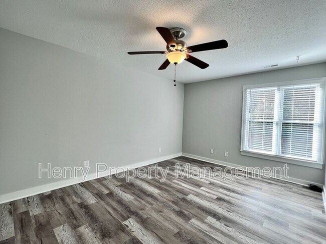 Building Photo - 150 Carmichael Ct