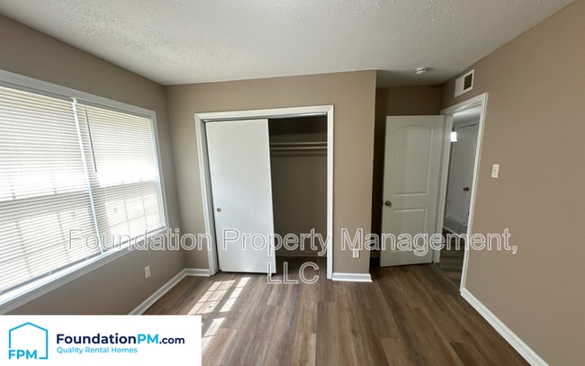 Building Photo - 3766 Windy Ave