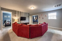 Building Photo - 1956 Wedge Dr