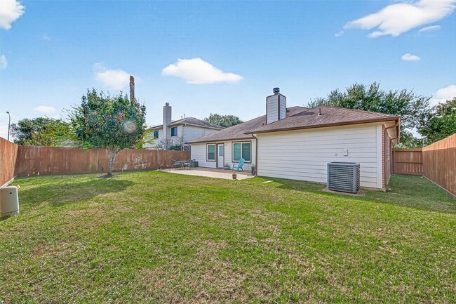 Building Photo - 6606 Wide Creek Dr