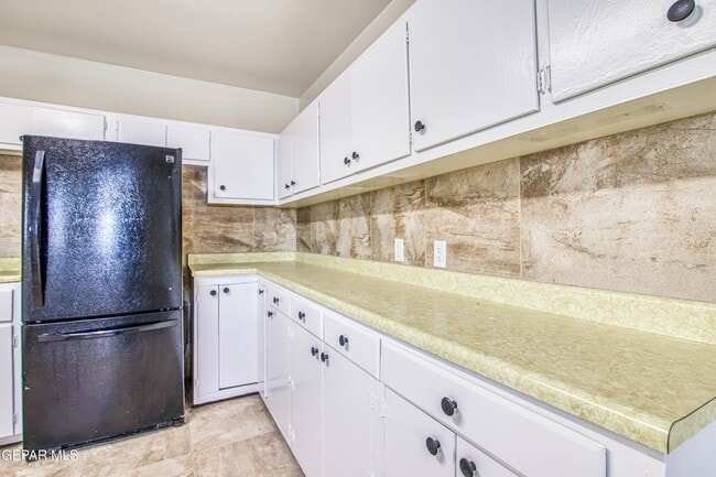 Building Photo - 1611 N Kansas St