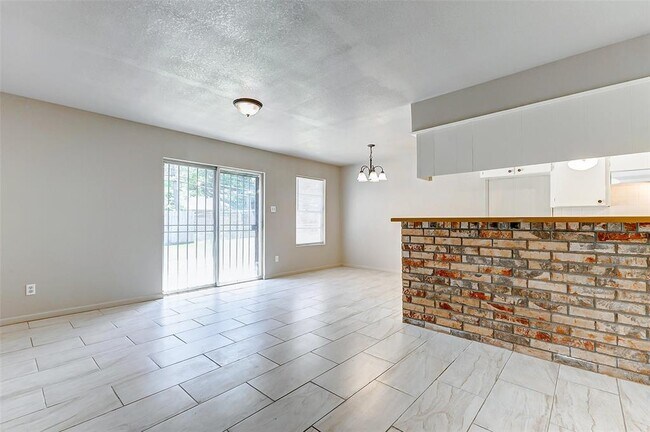 Building Photo - 5318 Botany Ln