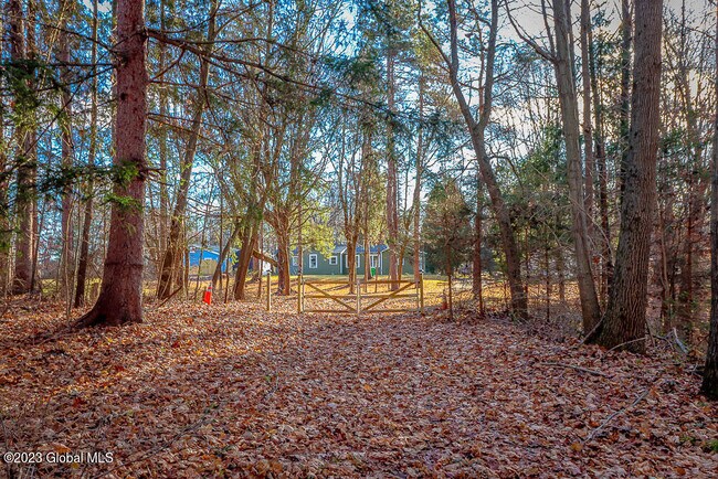 Building Photo - 101 Orinsekwa Rd