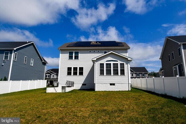 Building Photo - 7706 Colburn Dr
