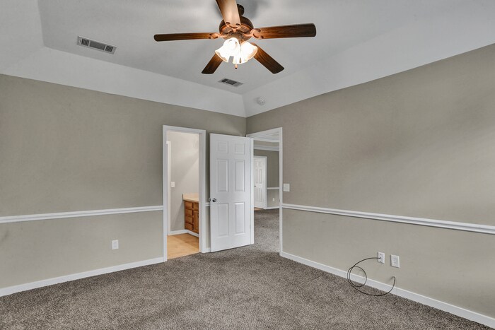 Building Photo - 4340 Blaine Cir